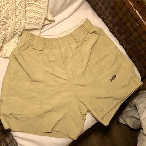 Size 32 khaki color Aftco men’s shorts